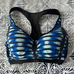 Victoria’s Secret Sport blue patterned maximum support sports bra 34DD